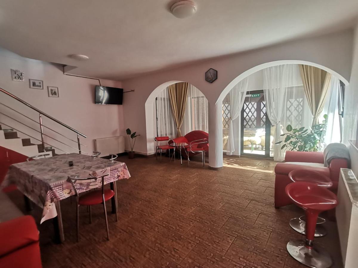 Buşteni Casa Dixi酒店 外观 照片