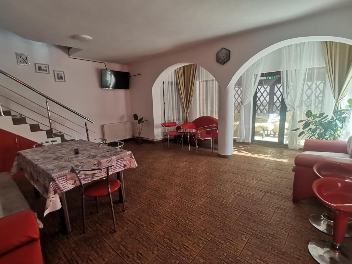 Buşteni Casa Dixi酒店 外观 照片